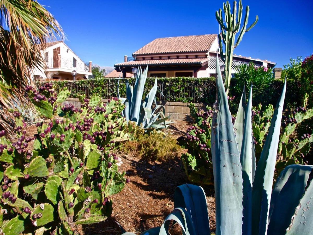 Villa Amare 캄포펠리체 디 로첼라 외부 사진