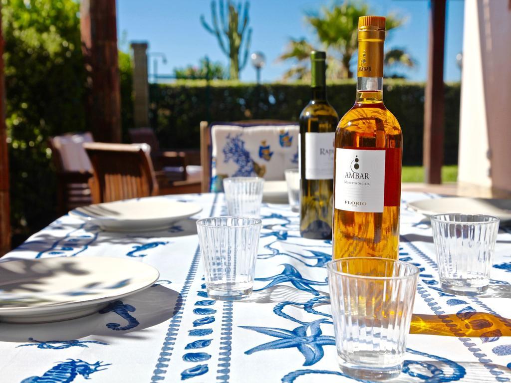 Villa Amare 캄포펠리체 디 로첼라 외부 사진